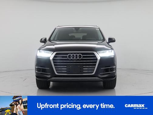 Black 2019 Audi Q7 Prestige