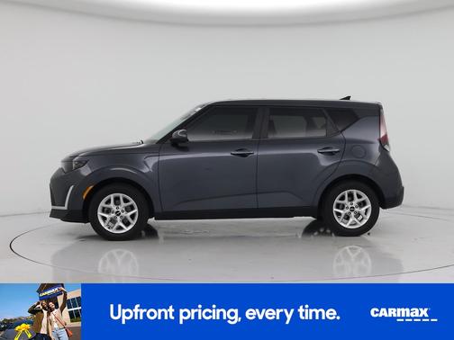 Gray 2023 Kia Soul LX