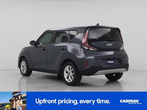 Gray 2023 Kia Soul LX
