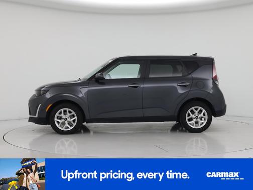 Gray 2025 Kia Soul LX