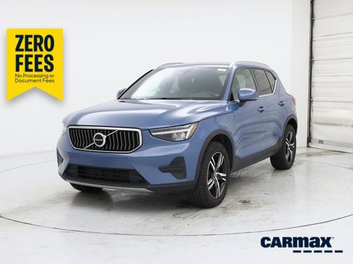 Blue 2024 Volvo XC40 B5 Core Bright Theme