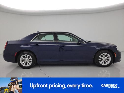 2015 Chrysler 300 Limited