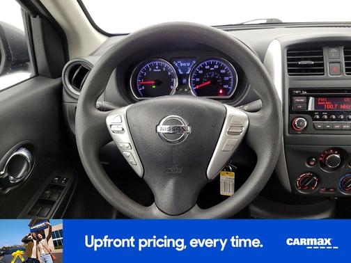 2016 Nissan Versa SV