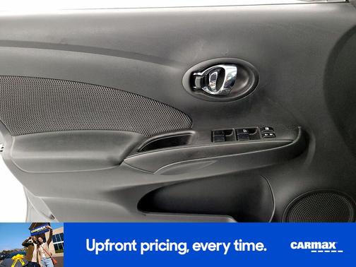 2016 Nissan Versa SV