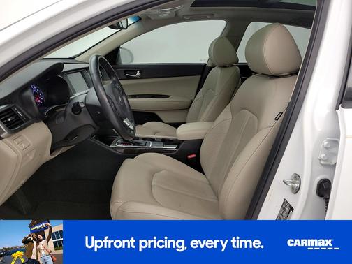 White 2017 Kia Optima EX