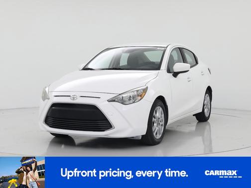 White 2018 Toyota Yaris iA