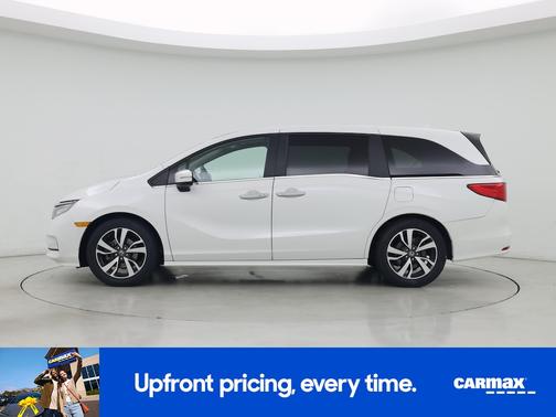 White 2023 Honda Odyssey Touring
