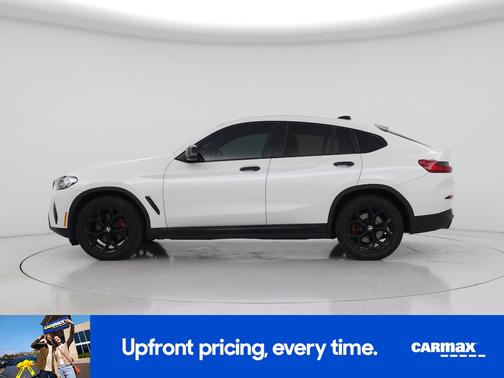White 2022 BMW X4 XDrive30i