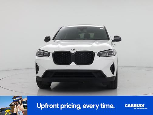 White 2022 BMW X4 XDrive30i