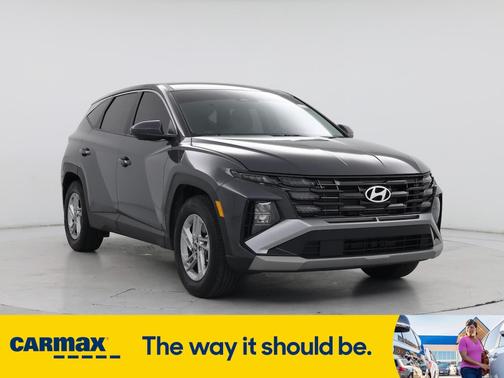 2025 Hyundai TUCSON SE