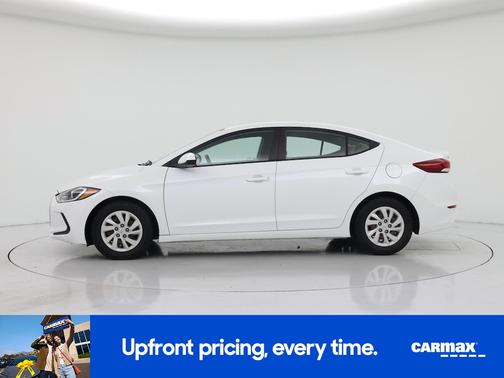 White 2018 Hyundai ELANTRA SE