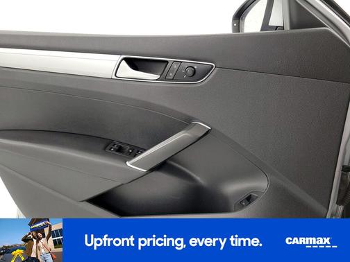 2018 Volkswagen Passat S