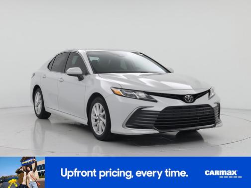 White 2022 Toyota Camry LE