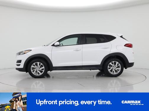 White 2021 Hyundai TUCSON SE