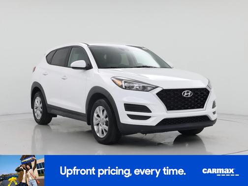 White 2021 Hyundai TUCSON SE