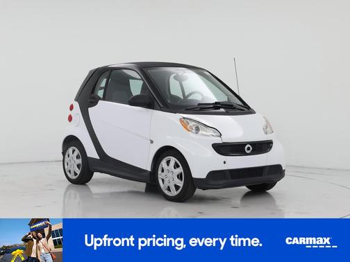 White 2014 smart ForTwo Pure
