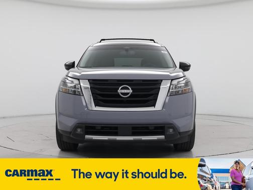 2022 Nissan Pathfinder Platinum