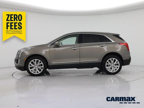 Gray 2018 Cadillac XT5 Luxury