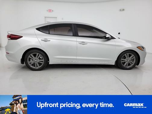 Silver 2017 Hyundai ELANTRA SE