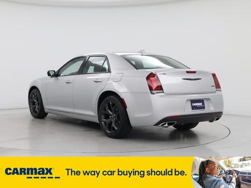 2023 Chrysler 300 Touring