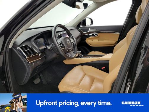 Black 2016 Volvo XC90 T6 Momentum