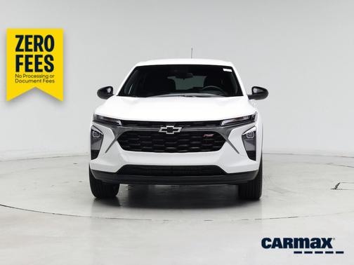 White 2025 Chevrolet Trax 1RS