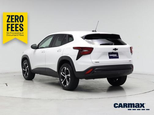 White 2025 Chevrolet Trax 1RS