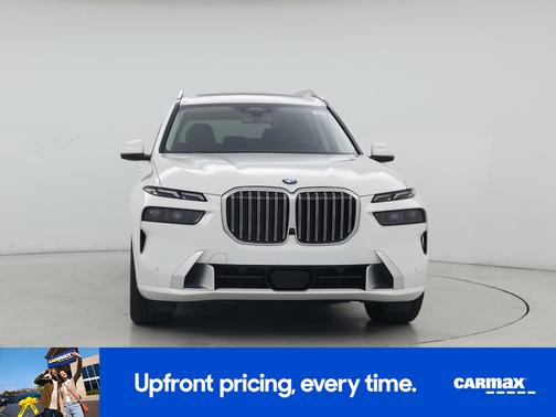 White 2024 BMW X7 xDrive40i