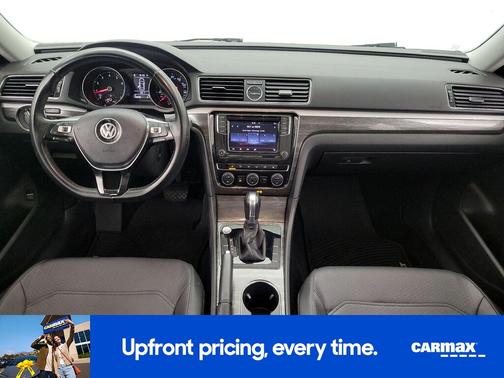 2017 Volkswagen Passat SE