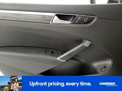 2017 Volkswagen Passat SE