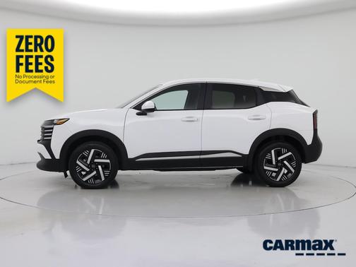 White 2025 Nissan Kicks SV
