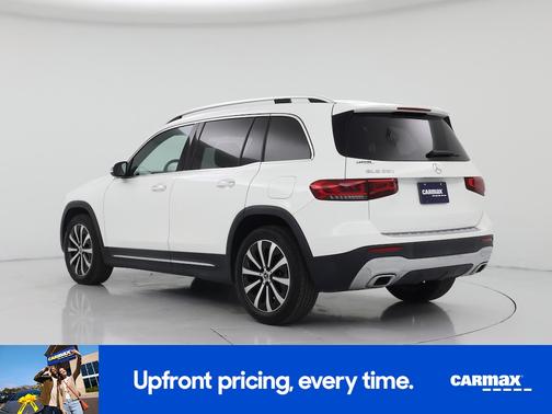 White 2022 Mercedes-Benz GLB 250