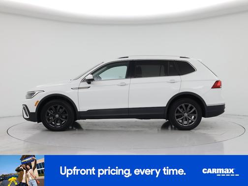 White 2022 Volkswagen Tiguan SE