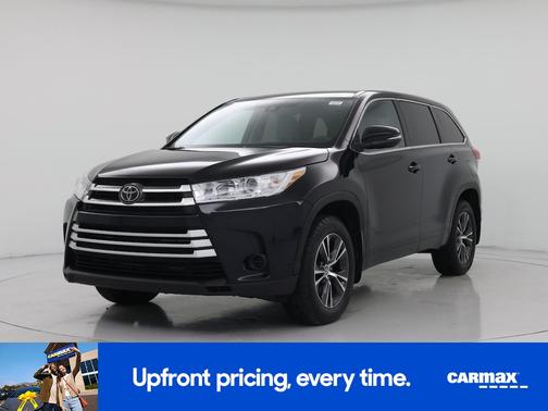 Black 2017 Toyota Highlander LE