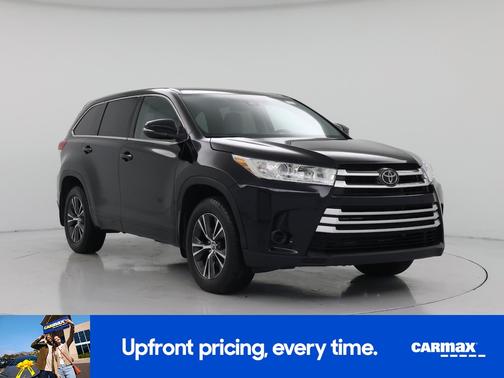 Black 2017 Toyota Highlander LE