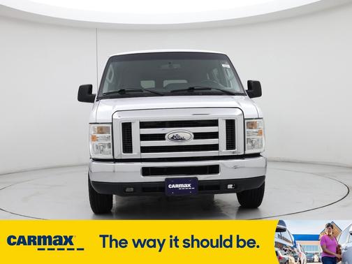 2014 Ford E350 Super Duty XLT