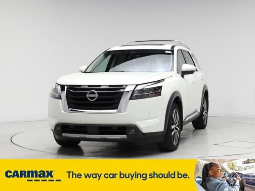 2024 Nissan Pathfinder Platinum