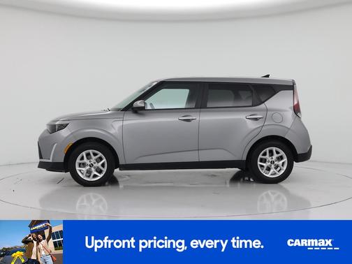 Gray 2025 Kia Soul LX