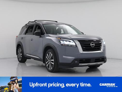 2022 Nissan Pathfinder Platinum