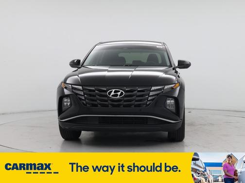 2022 Hyundai TUCSON SE