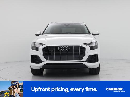 2023 Audi Q8 Premium Plus