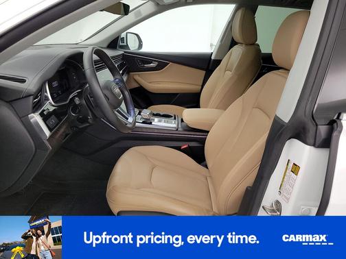 2023 Audi Q8 Premium Plus