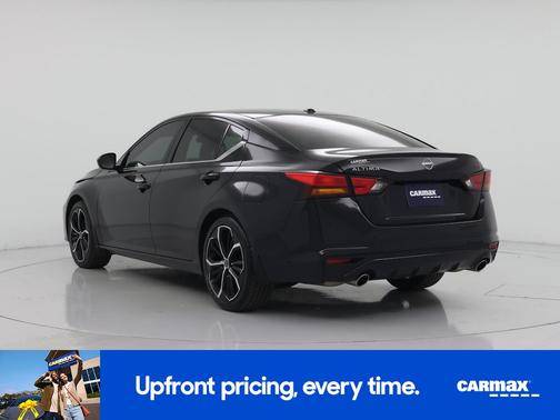 Black 2024 Nissan Altima SR