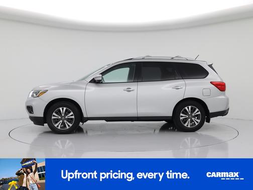 2017 Nissan Pathfinder SL