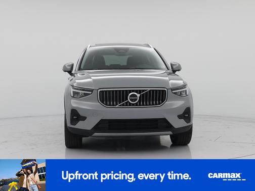 2024 Volvo XC40 B5 Plus Bright Theme