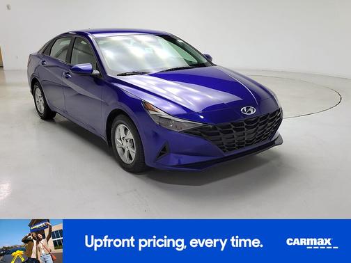 2023 Hyundai ELANTRA SE