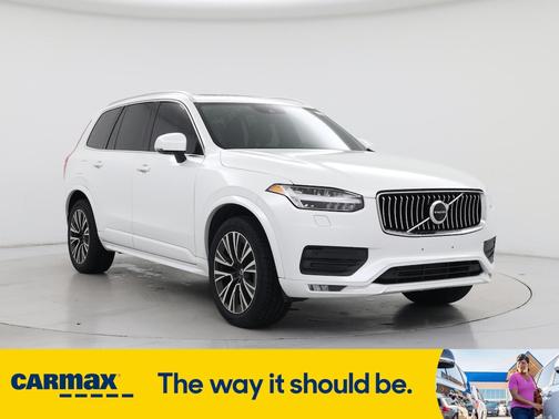 2020 Volvo XC90 T6 Momentum