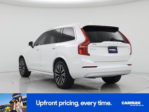 White 2022 Volvo XC90 T5 Momentum