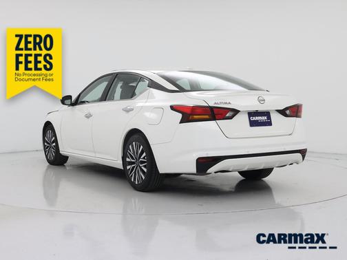White 2025 Nissan Altima SV