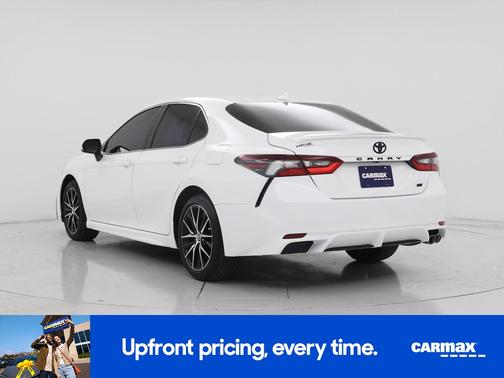 White 2024 Toyota Camry SE